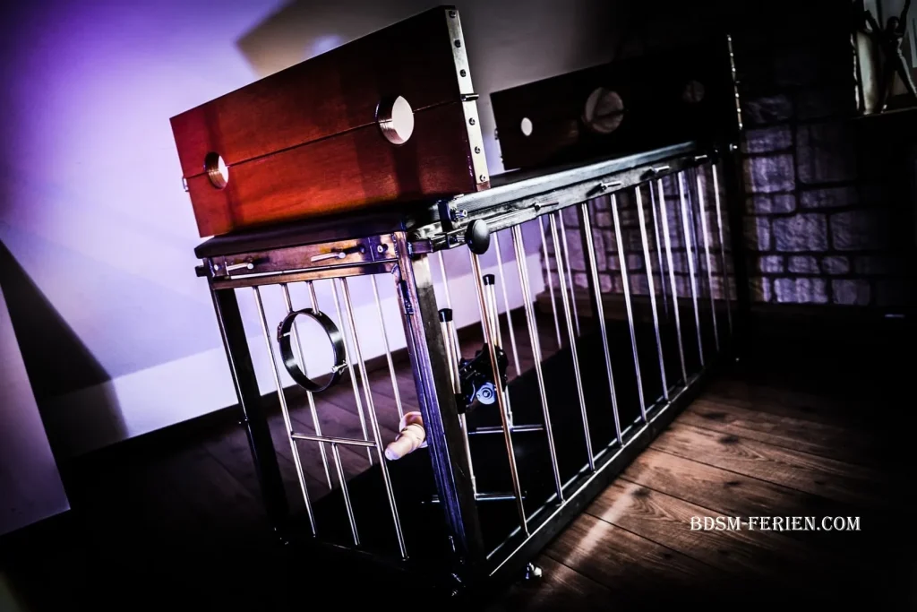 Seitensprungzimmer, Ostfriesland, Kaefig